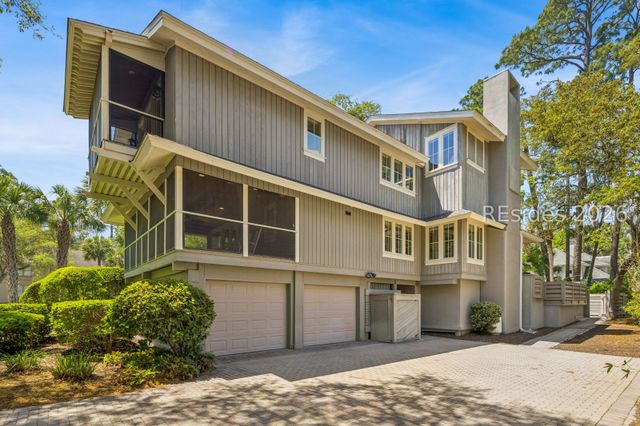 17 Duck Hawk Rd, Hilton Head Island, SC 29928