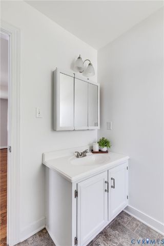9056 Craney Island Rd, Mechanicsville, VA 23116