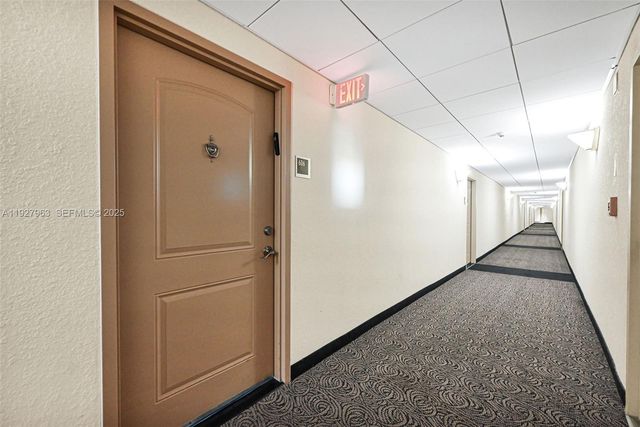 100 Bayview Dr 606, Sunny Isles Beach, FL 33160