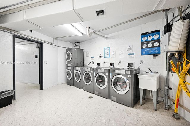 100 Bayview Dr 606, Sunny Isles Beach, FL 33160