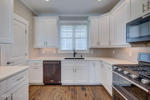 15 W Waverly Drive, Burgaw, NC 28425