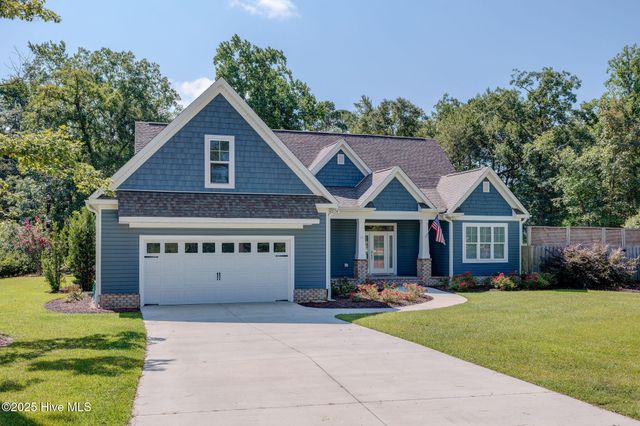 15 W Waverly Drive, Burgaw, NC 28425