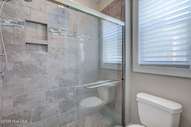 15 W Waverly Drive, Burgaw, NC 28425