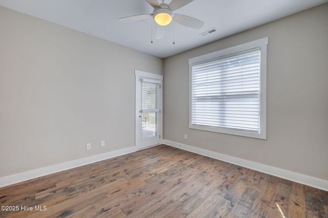 15 W Waverly Drive, Burgaw, NC 28425