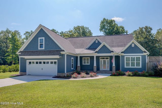 15 W Waverly Drive, Burgaw, NC 28425