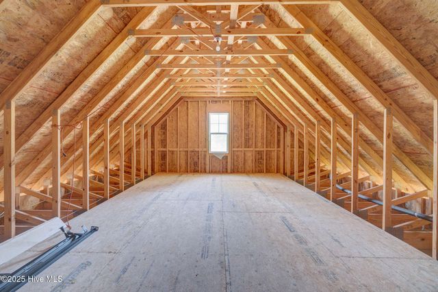 15 W Waverly Drive, Burgaw, NC 28425
