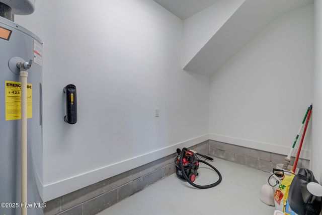 15 W Waverly Drive, Burgaw, NC 28425