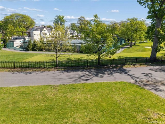 21 Country Club Lane, Pelham, NY 10803