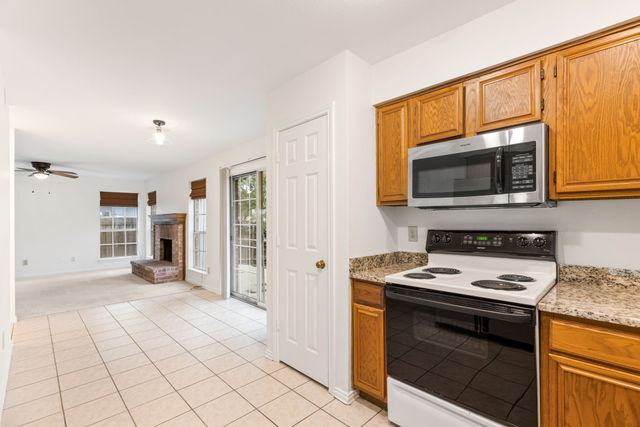 3208 Hickory Court, Bedford, TX 76021