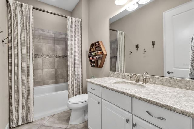 5104 TIVOLI RUN, Bradenton, FL 34211