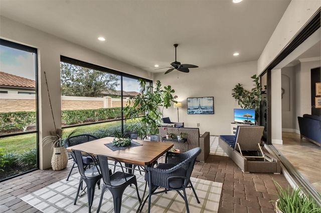 5104 TIVOLI RUN, Bradenton, FL 34211