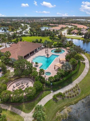 5104 TIVOLI RUN, Bradenton, FL 34211