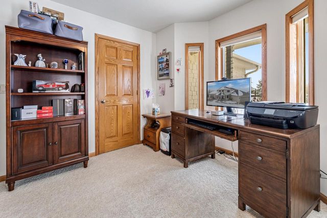 N2256 Briarwood AVENUE, La Crosse, WI 54601