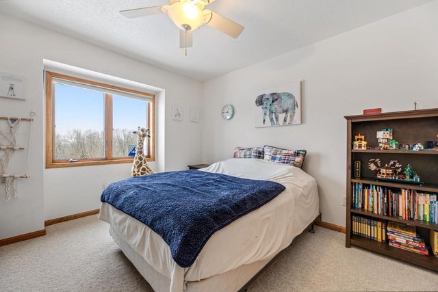 N2256 Briarwood AVENUE, La Crosse, WI 54601