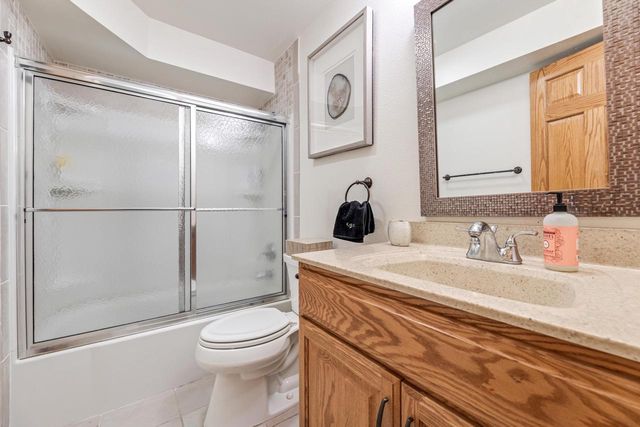 N2256 Briarwood AVENUE, La Crosse, WI 54601