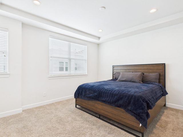 2761 Clinton Drive, Houston, TX 77020