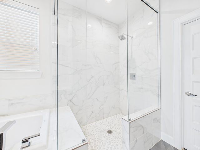 2761 Clinton Drive, Houston, TX 77020