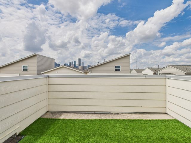 2761 Clinton Drive, Houston, TX 77020