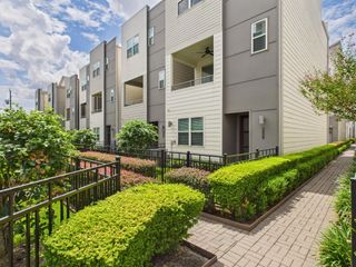 2761 Clinton Drive, Houston, TX 77020