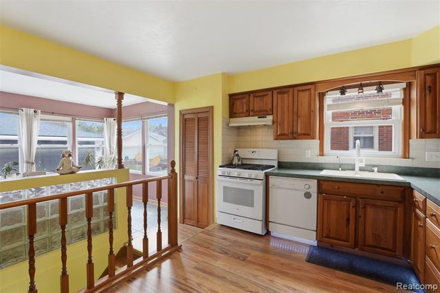 1835 Linden Street, Dearborn, MI 48124