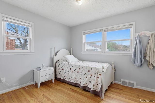 1835 Linden Street, Dearborn, MI 48124