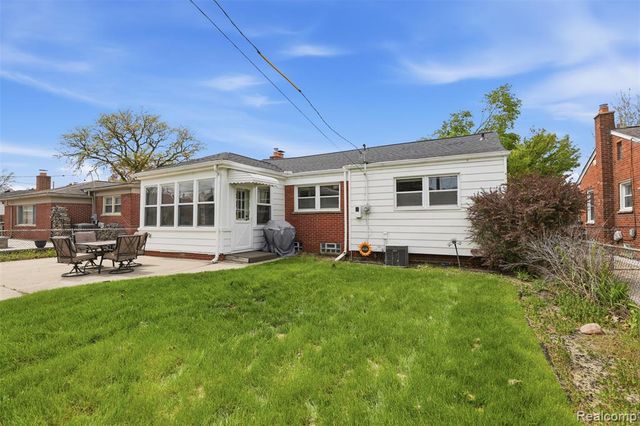 1835 Linden Street, Dearborn, MI 48124