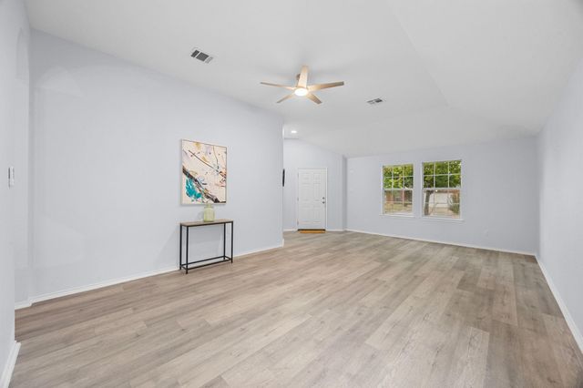 1821 Rachel LN, Round Rock, TX 78664