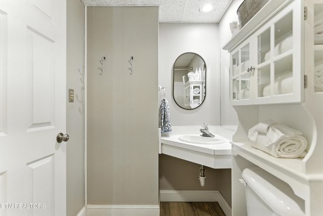 102 Baskins Creek 207, Gatlinburg, TN 37738