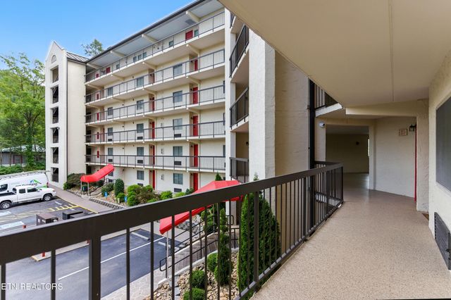 102 Baskins Creek 207, Gatlinburg, TN 37738