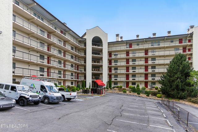 102 Baskins Creek 207, Gatlinburg, TN 37738