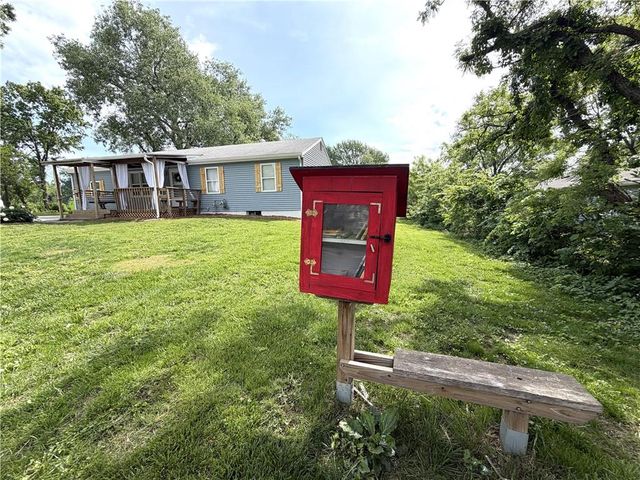 17223 Chula Vista Drive, Belton, MO 64012