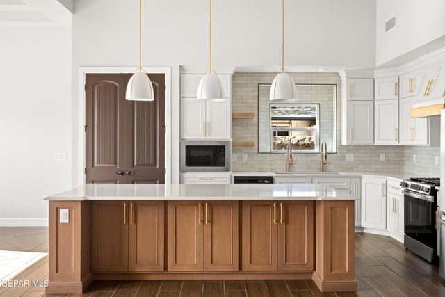 378 Flemish Circle, El Paso, TX 79912