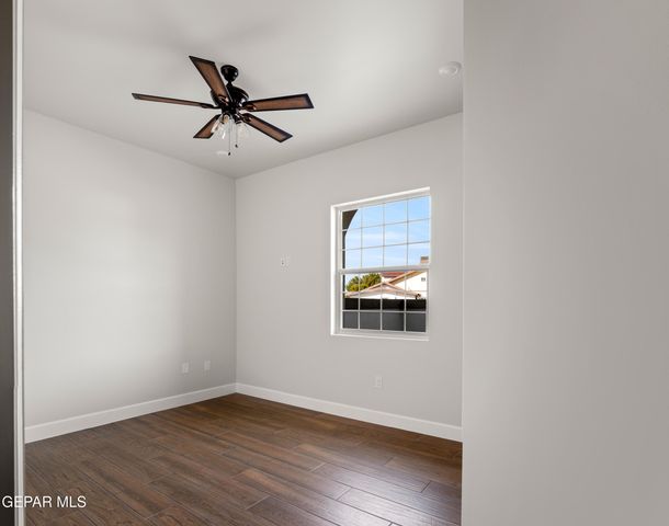 378 Flemish Circle, El Paso, TX 79912