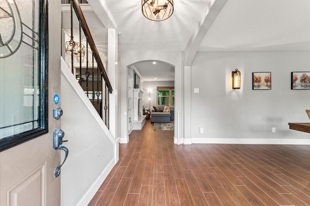 107 Royal Court, Friendswood, TX 77546