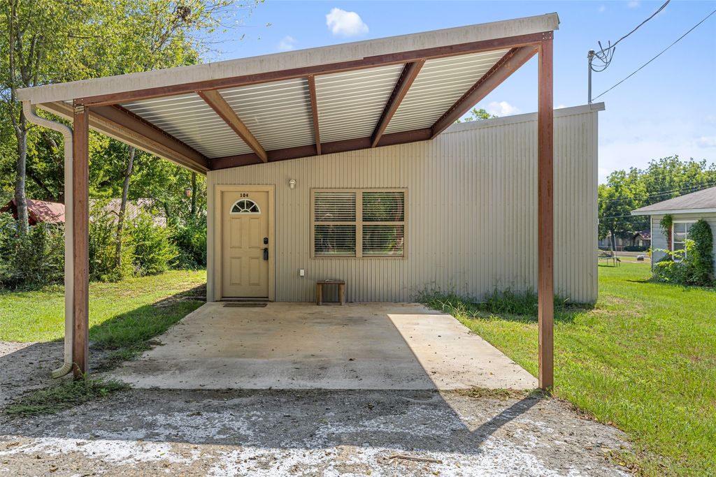 104 Truitt, Naples, TX 75568