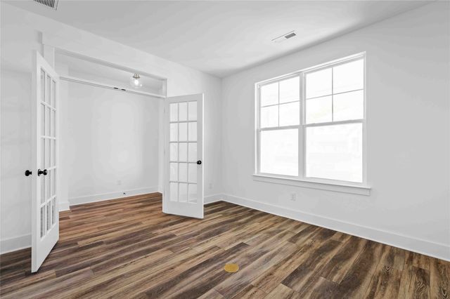 3521 Kemp Drive, Heartland, TX 75126