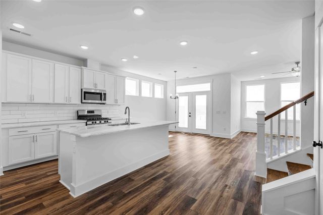 3521 Kemp Drive, Heartland, TX 75126