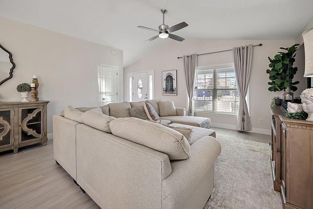 5016 NE 125TH LOOP, Oxford, FL 34484