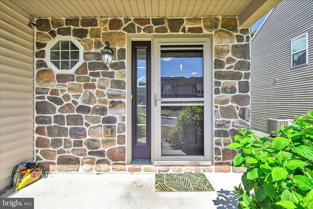 33 MARSHA DR, Cressona, PA 17929