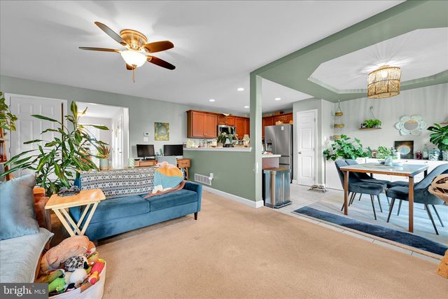 33 MARSHA DR, Cressona, PA 17929