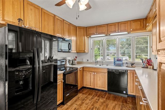 2400 Stanton Avenue, Des Moines, IA 50321