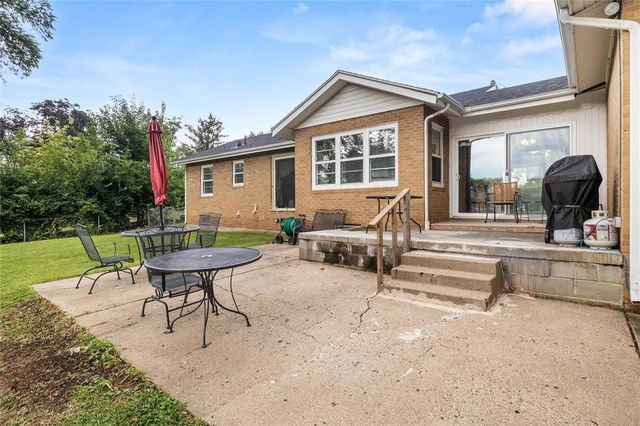 2400 Stanton Avenue, Des Moines, IA 50321