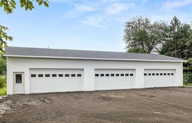 2400 Stanton Avenue, Des Moines, IA 50321