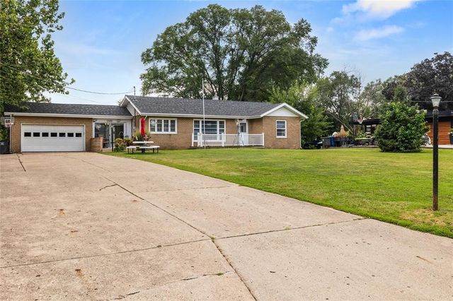 2400 Stanton Avenue, Des Moines, IA 50321