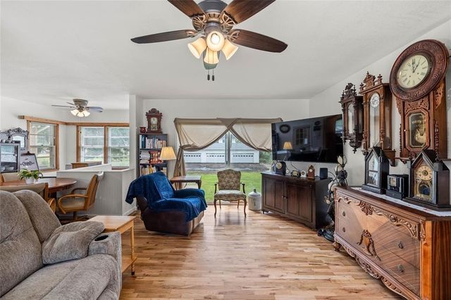 2400 Stanton Avenue, Des Moines, IA 50321