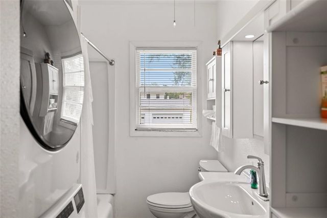 2400 Stanton Avenue, Des Moines, IA 50321