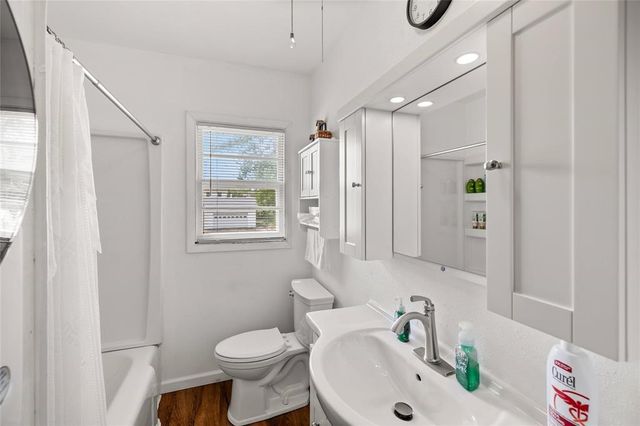 2400 Stanton Avenue, Des Moines, IA 50321