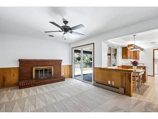 385 Oakland St, Aurora, CO 80010