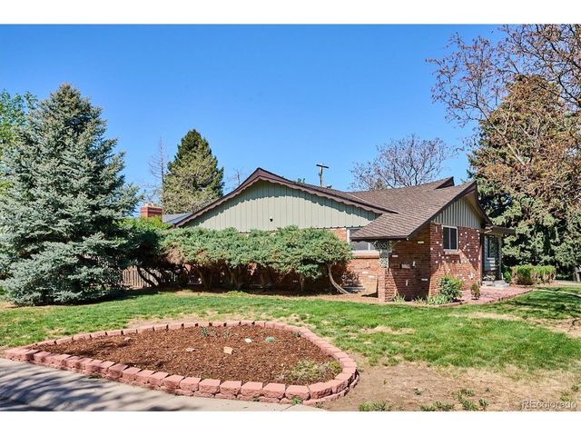 385 Oakland St, Aurora, CO 80010