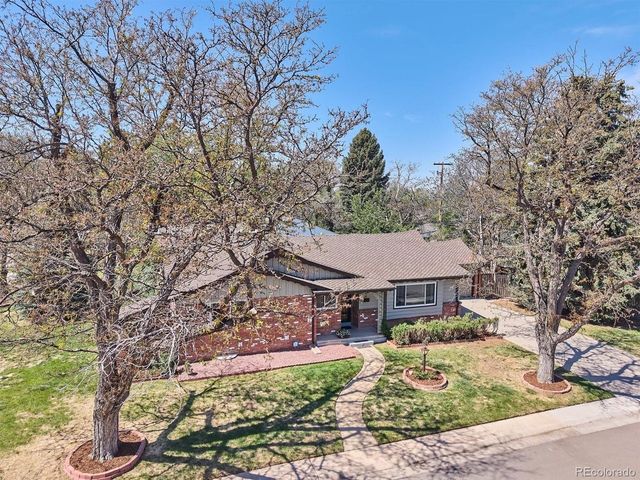 385 Oakland St, Aurora, CO 80010